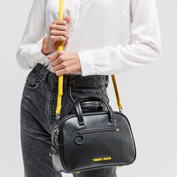 Damska torebka TOMMY HILFIGER TOREBKA TJW NEW GEN SATCHEL aw0aw08567bds kolor czarny