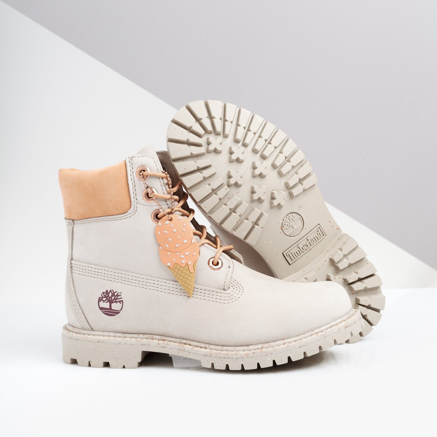 Damskie trapery TIMBERLAND PREMIUM 6 INCH BOOT ICE CREAM  tb0a1w16k511 kolor beżowy