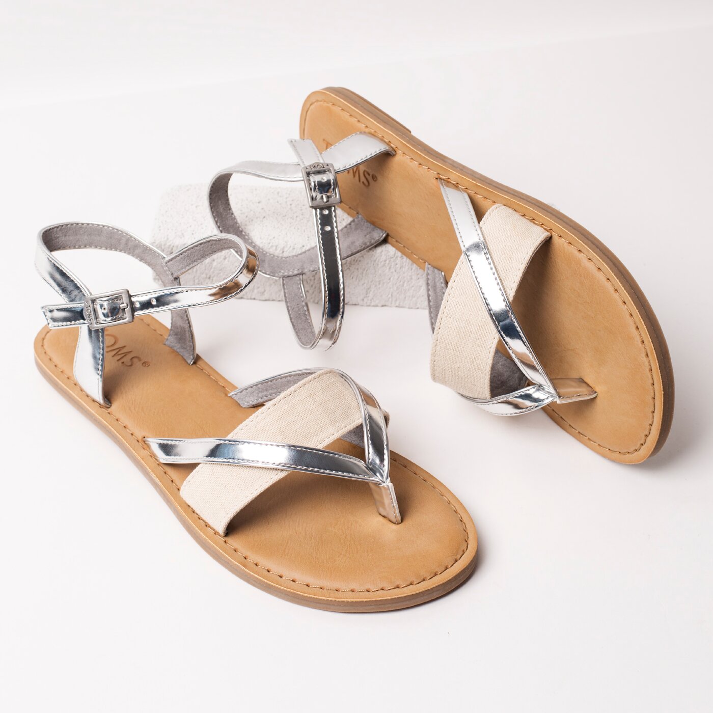 Damskie sandały TOMS SPECCHIO HEMP WOMEN'S LEXIE SANDAL 10011783 kolor srebrny