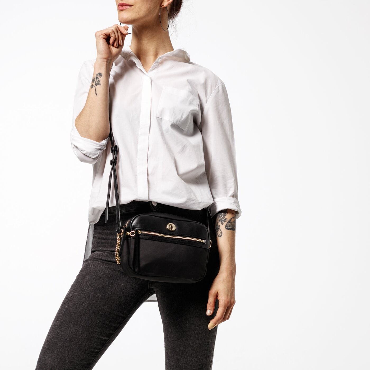 Damska torebka TOMMY HILFIGER TOREBKA CORE NYLON CROSSOVER aw0aw06826002 kolor czarny