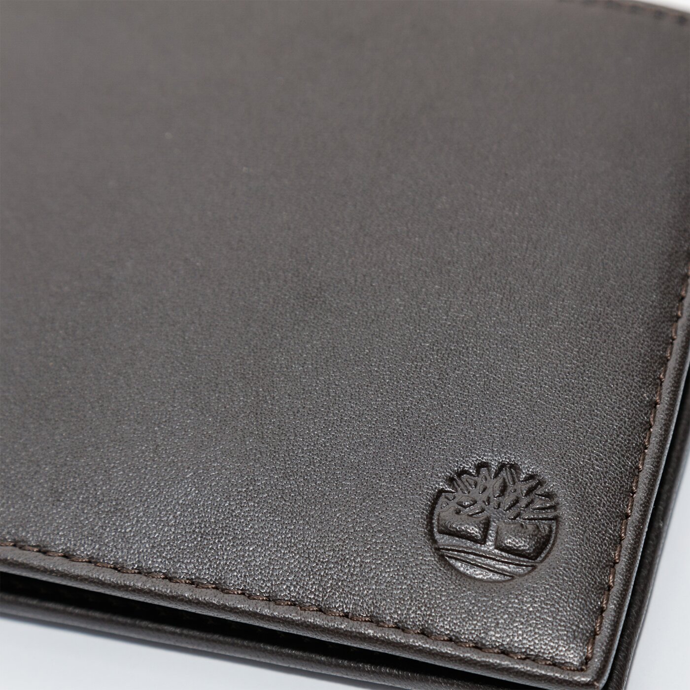 Damski portfel TIMBERLAND PORTFEL BIFOLD WALLET tb0a23up2421 kolor brązowy