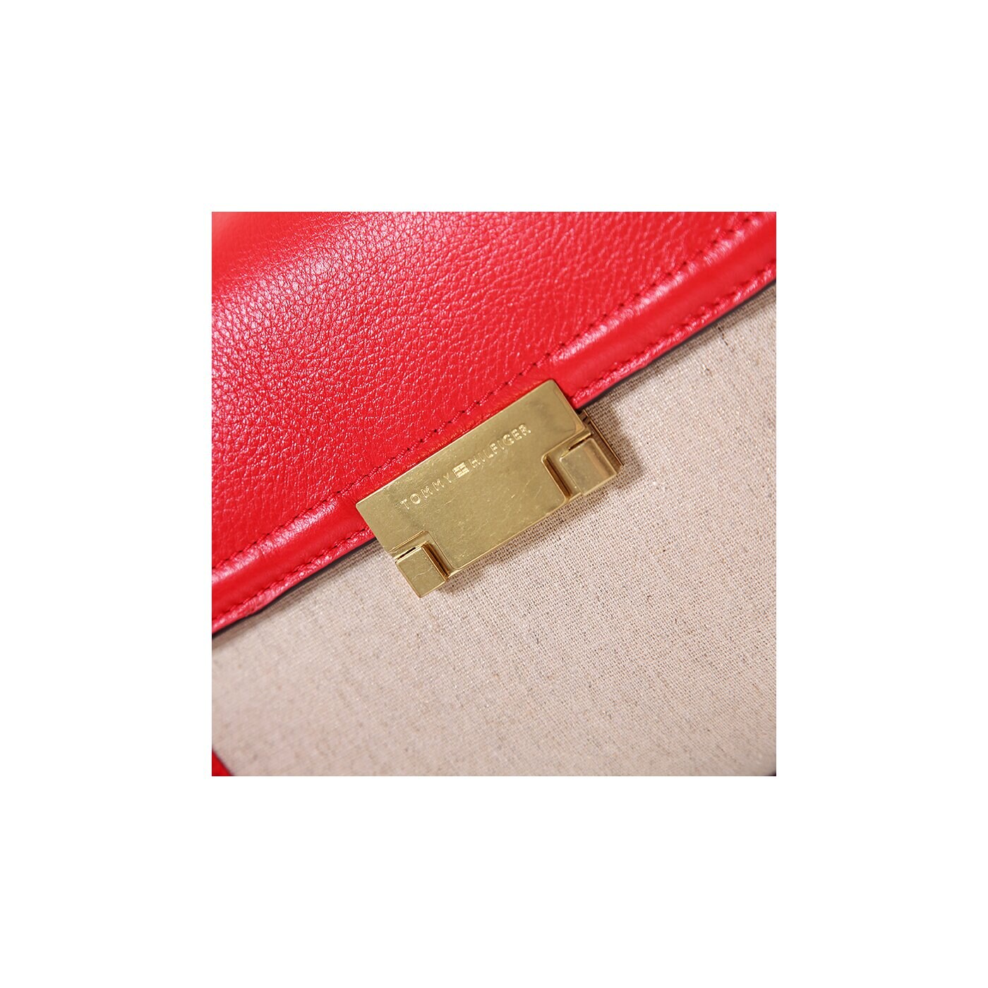 TOMMY HILFIGER TORBA EDIE CROSSOVER bw56923133807 kolor czerwony