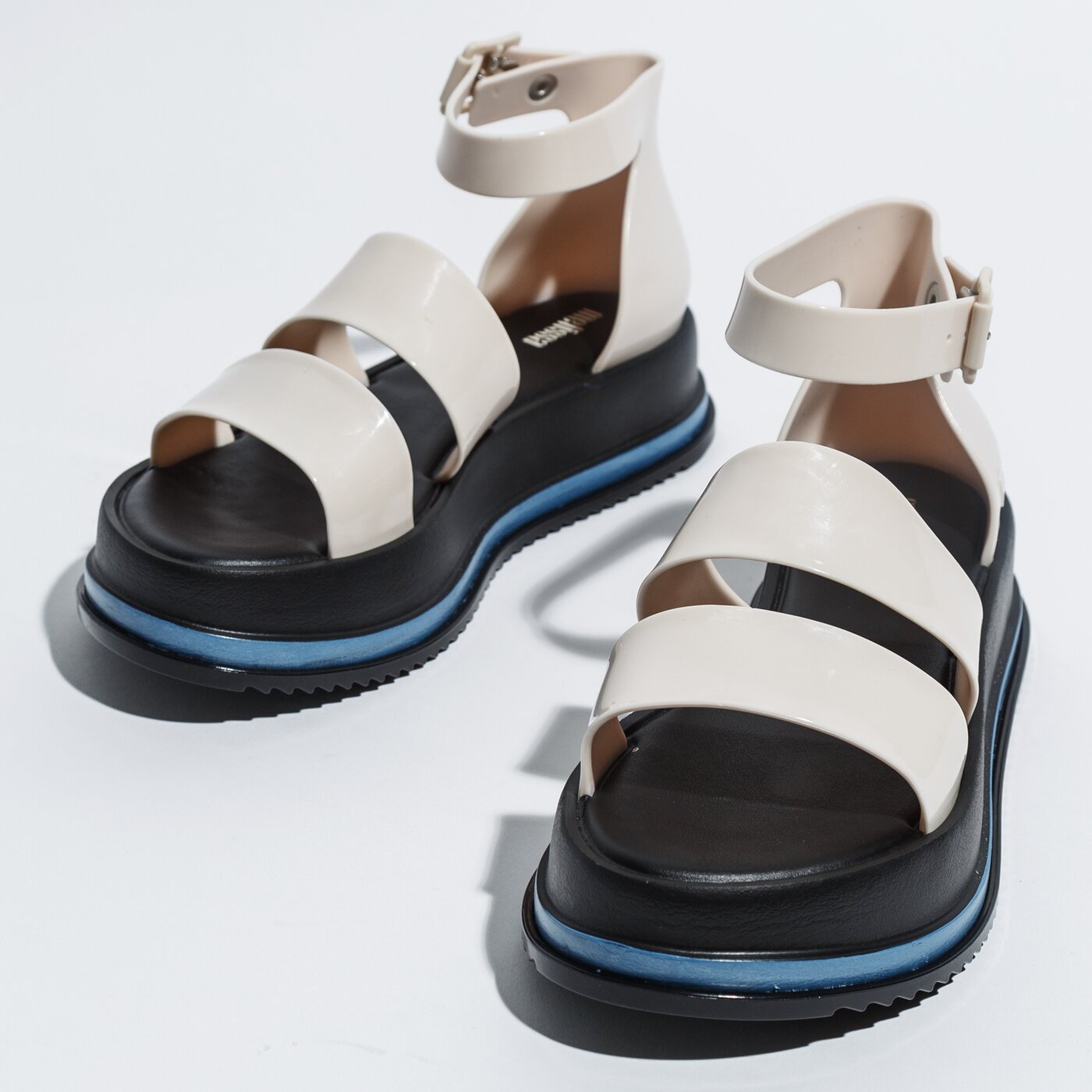 Damskie sandały MELISSA MODEL PLATFORM 32794-51485 kolor biały