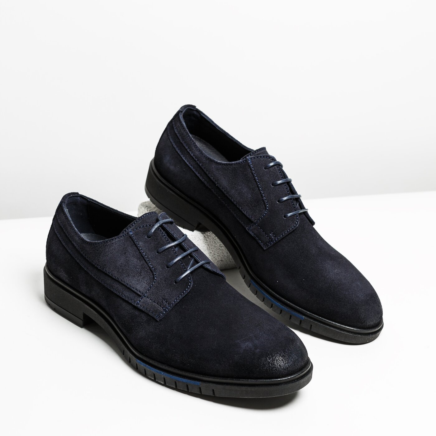 Męskie półbuty TOMMY HILFIGER CAMDEN 1B fm0fm01736403 kolor granatowy