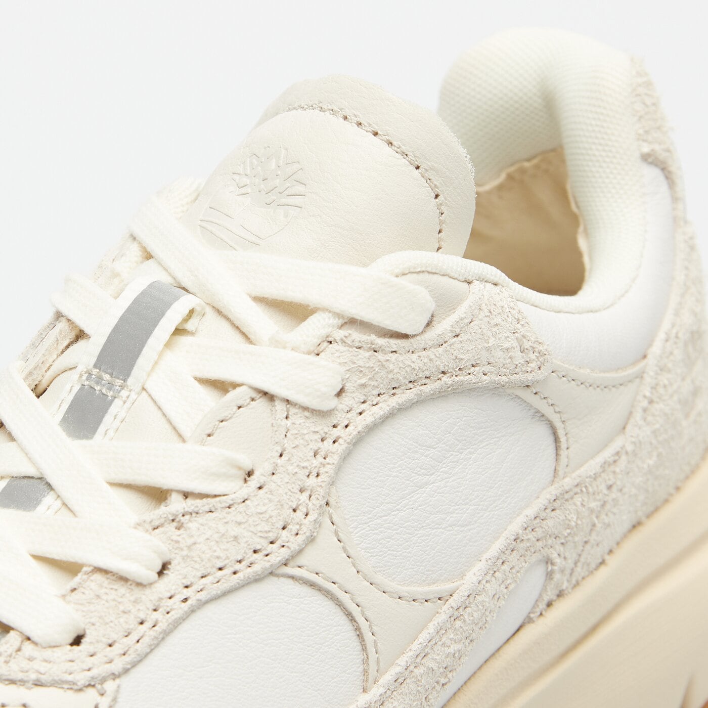 Damskie sneakersy (buty) TIMBERLAND HAZEL LANE LOW LACE UP SNEAKER tb0a42x8etd1 kolor biały