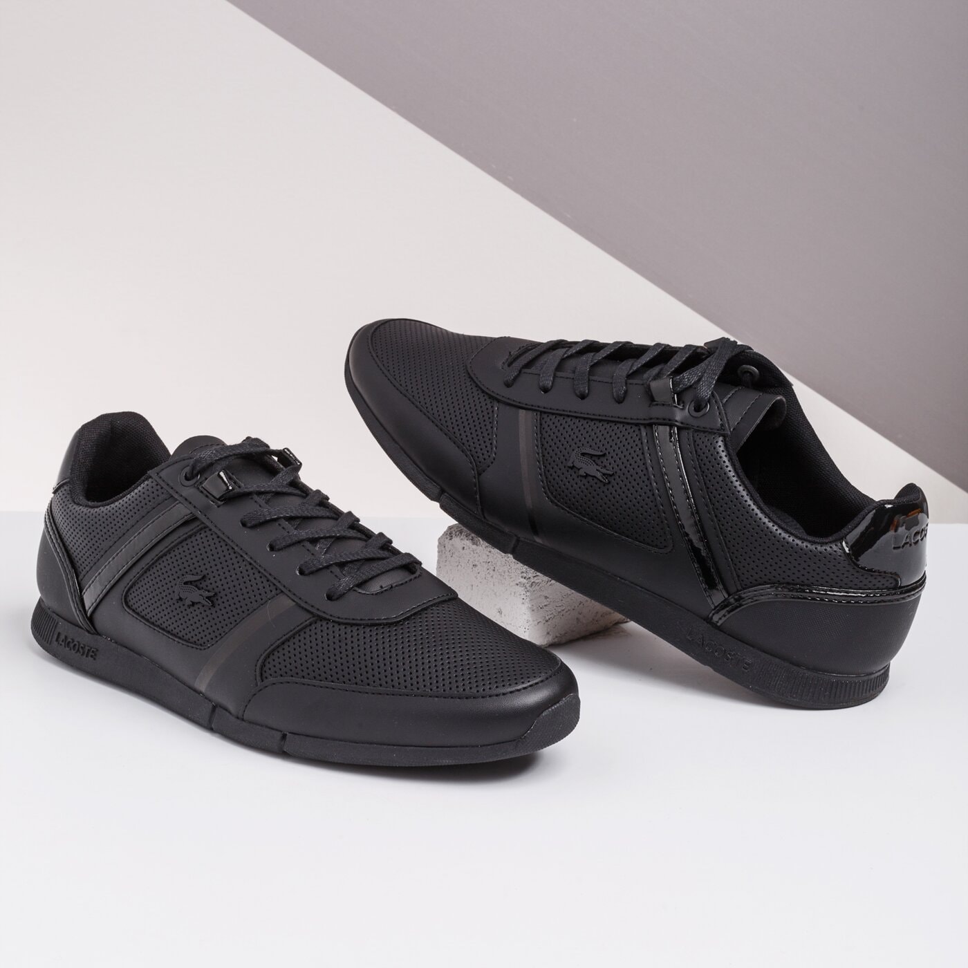 Męskie sneakersy (buty) LACOSTE MENERVA 120 2 CMA 739cma004202h kolor czarny