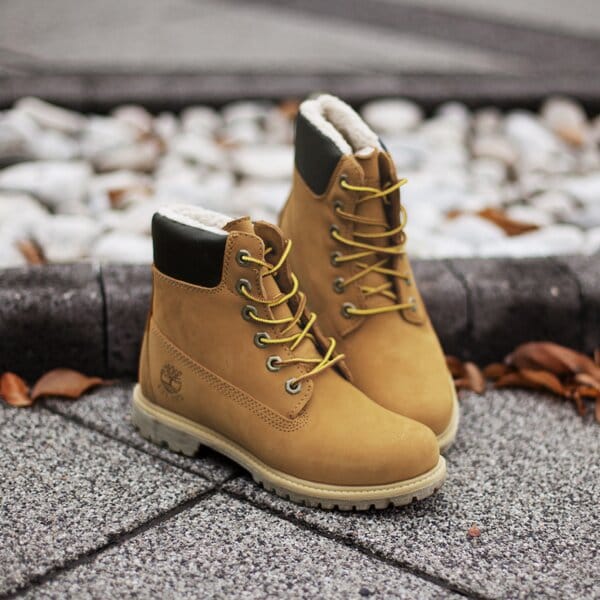 Damskie trapery TIMBERLAND PREMIUM 6 INCH BOOT FLEECE  a12ku kolor żółty