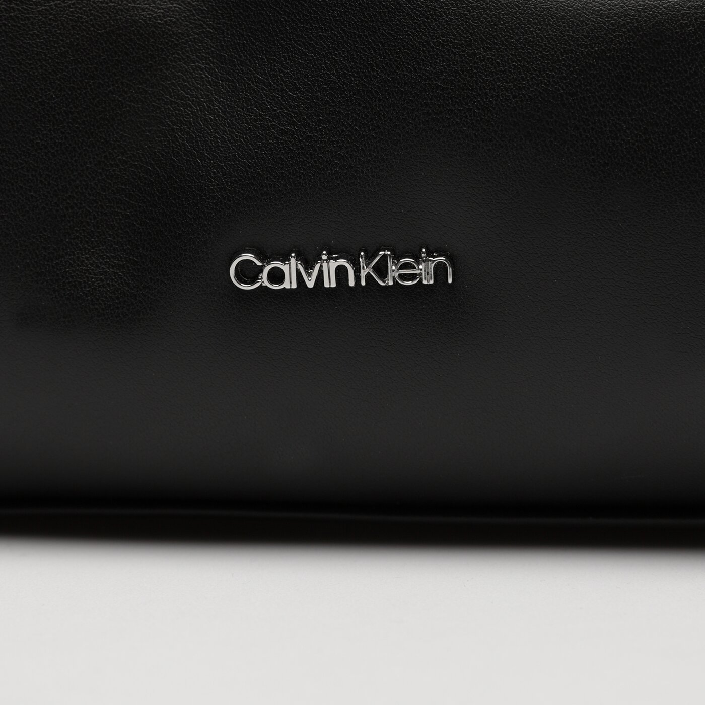 Damska torebka CALVIN KLEIN TOREBKA SOFT CONV CLUTCH SM k60k610423bax kolor czarny