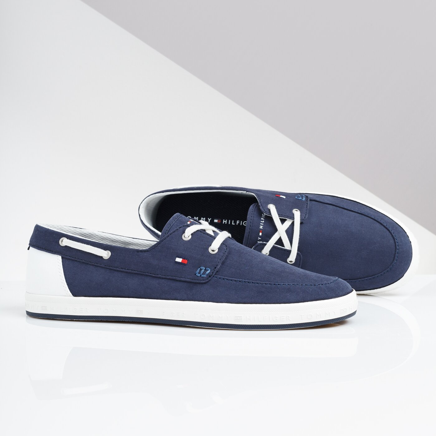 Męskie trampki TOMMY HILFIGER HOWELL 13D fm0fm02205403 kolor granatowy