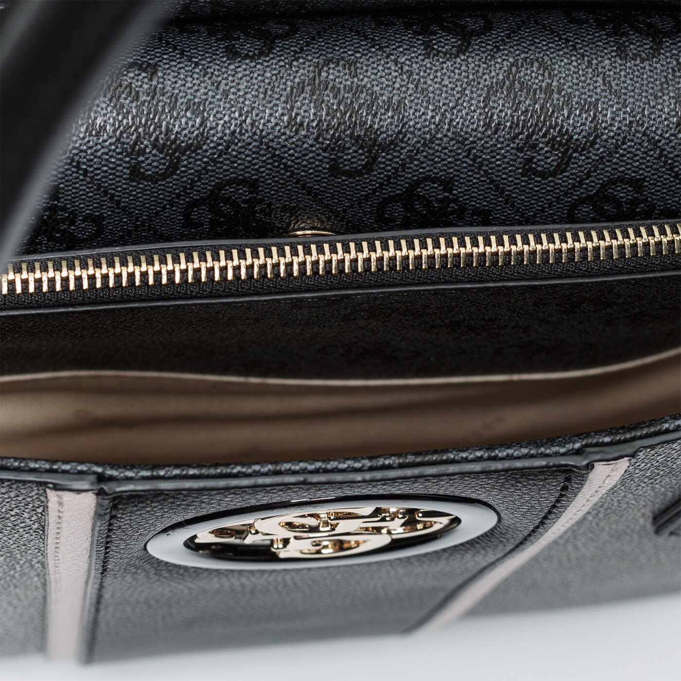 Damska torebka GUESS TOREBKA OPEN ROAD TOTE hwss7186240coa kolor różowy