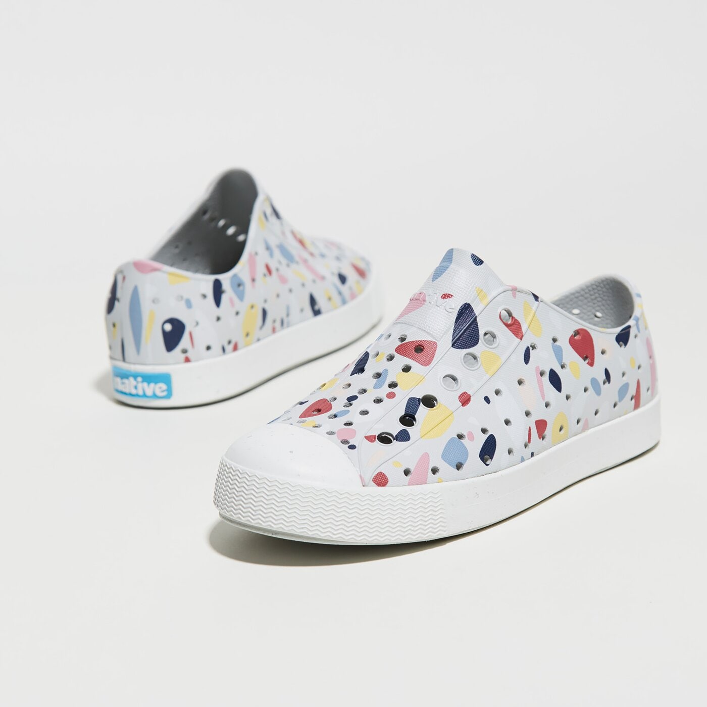 Dziecięce trampki NATIVE JEFFERSON PRINT YOUTH 15100101-8964 kolor biały