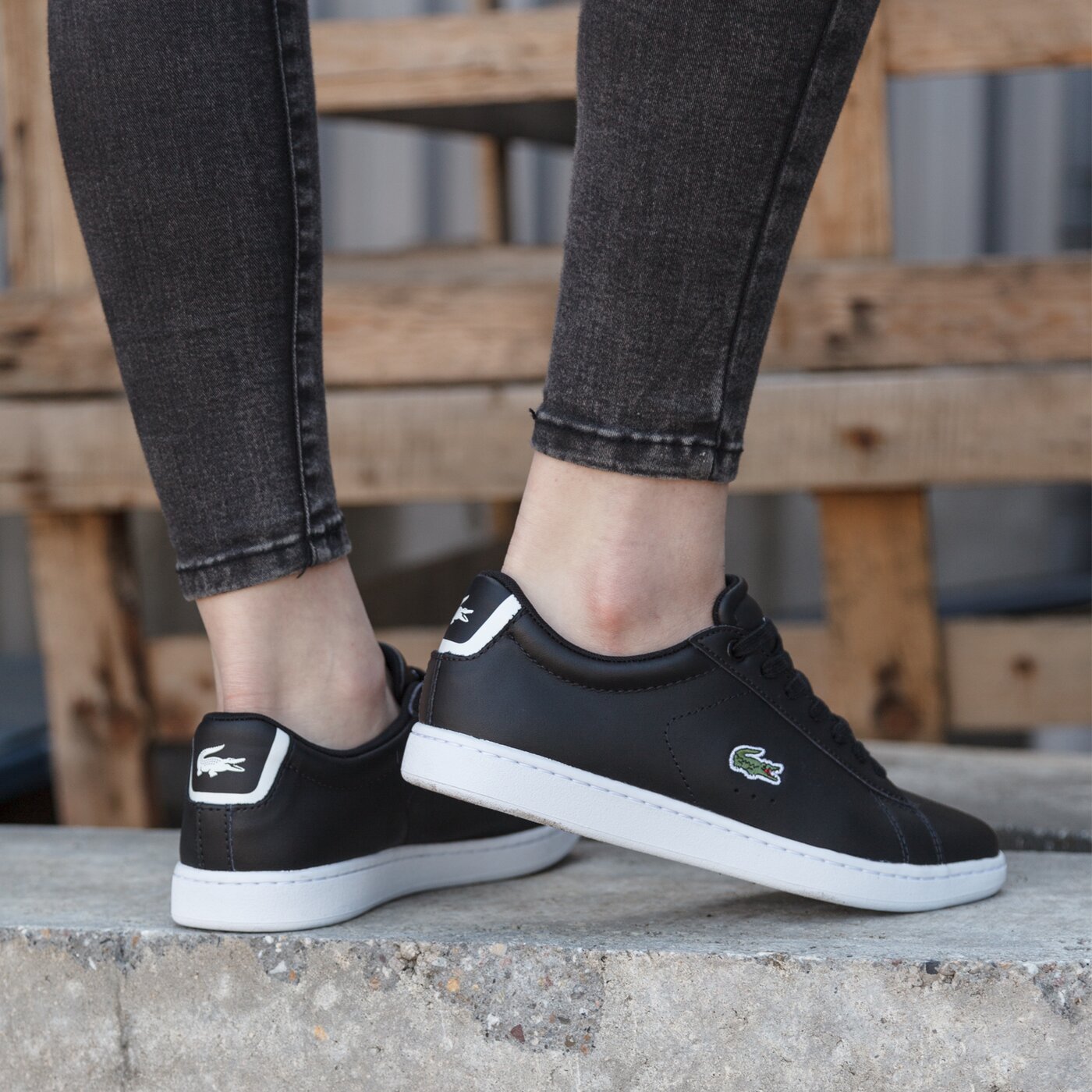 Damskie sneakersy (buty) LACOSTE CARNABY EVO BL 1 732spw0132024 kolor czarny