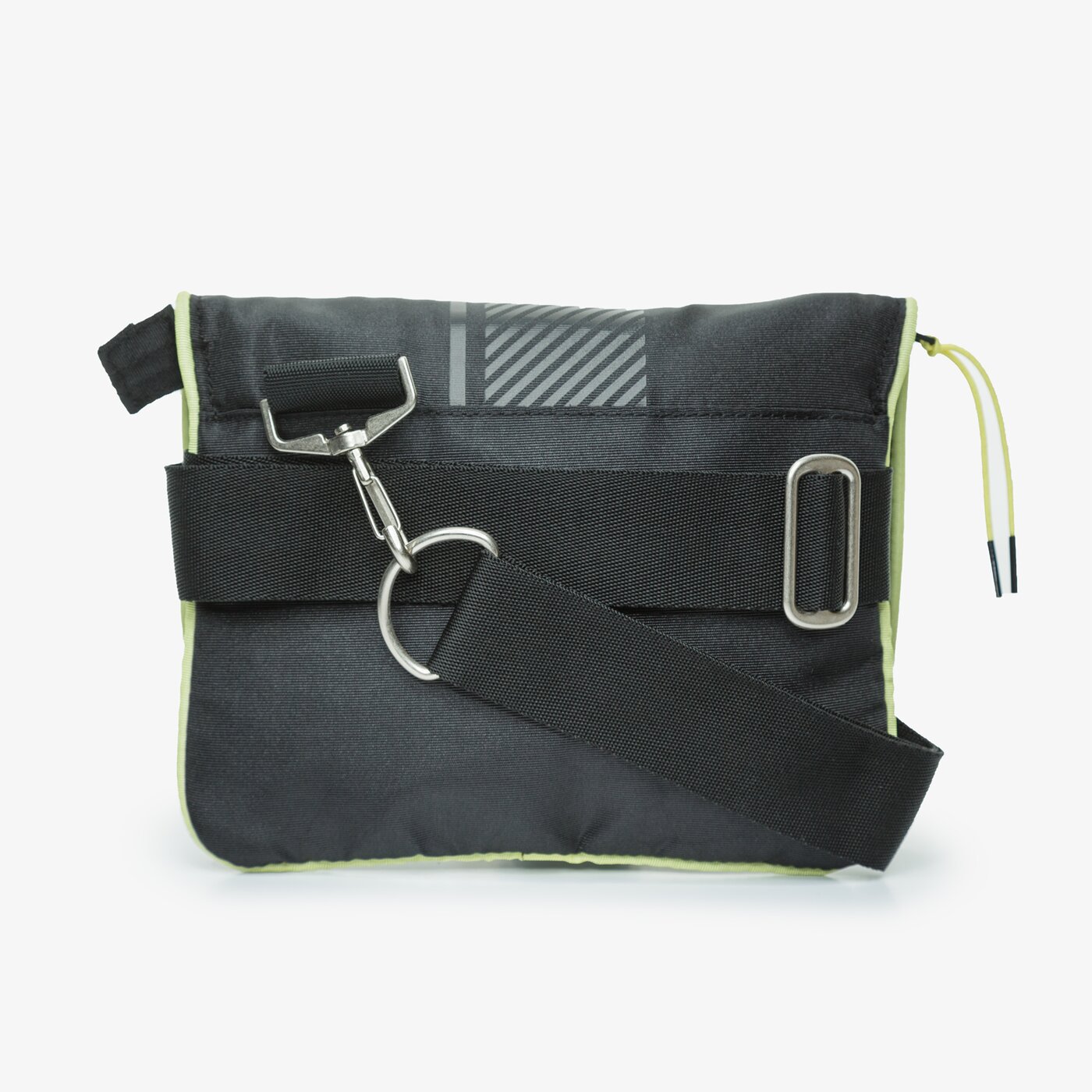 Damska torebka ELLESSE TOREBKA LORINO SATCHEL BAG BLK saia1885011 kolor czarny