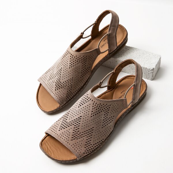 Damskie sandały CLARKS SARLA CADENCE 26132253 kolor brązowy