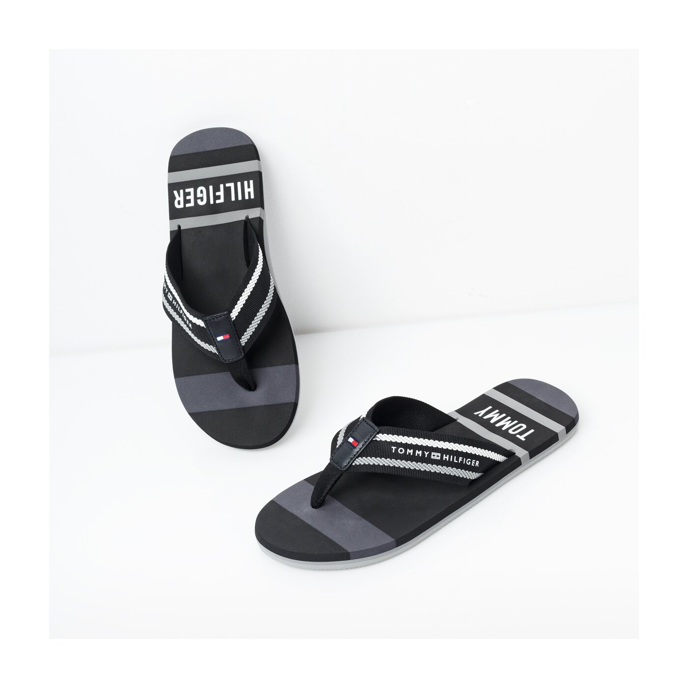 Męskie klapki TOMMY HILFIGER FLOYD 36 fm0fm02085990 kolor czarny