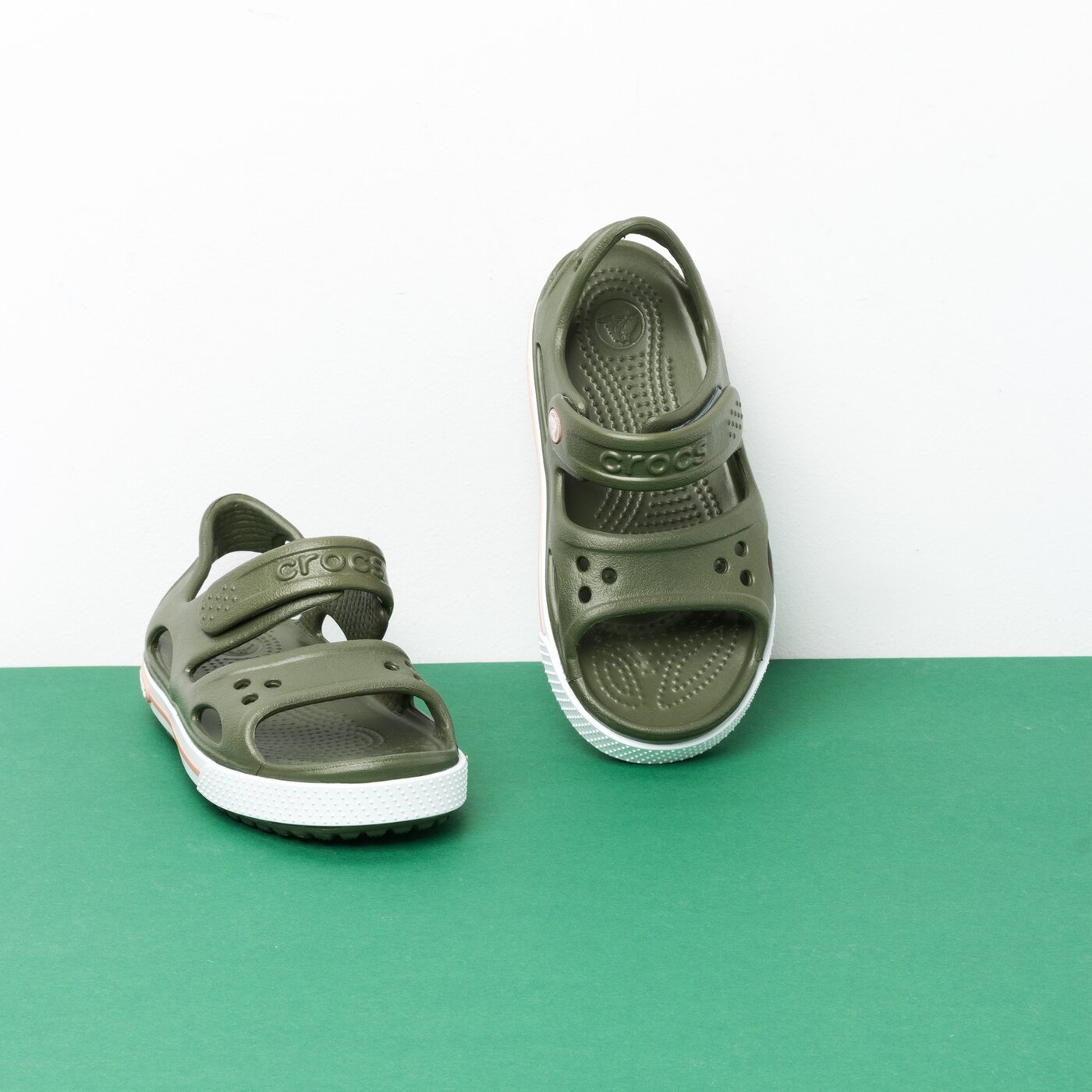 Dziecięce sandały / klapki CROCS CROCBAND II SANDAL PS 14854309i kolor khaki