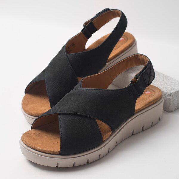 Damskie sandały CLARKS UN KARELY HAIL 26133324 kolor czarny