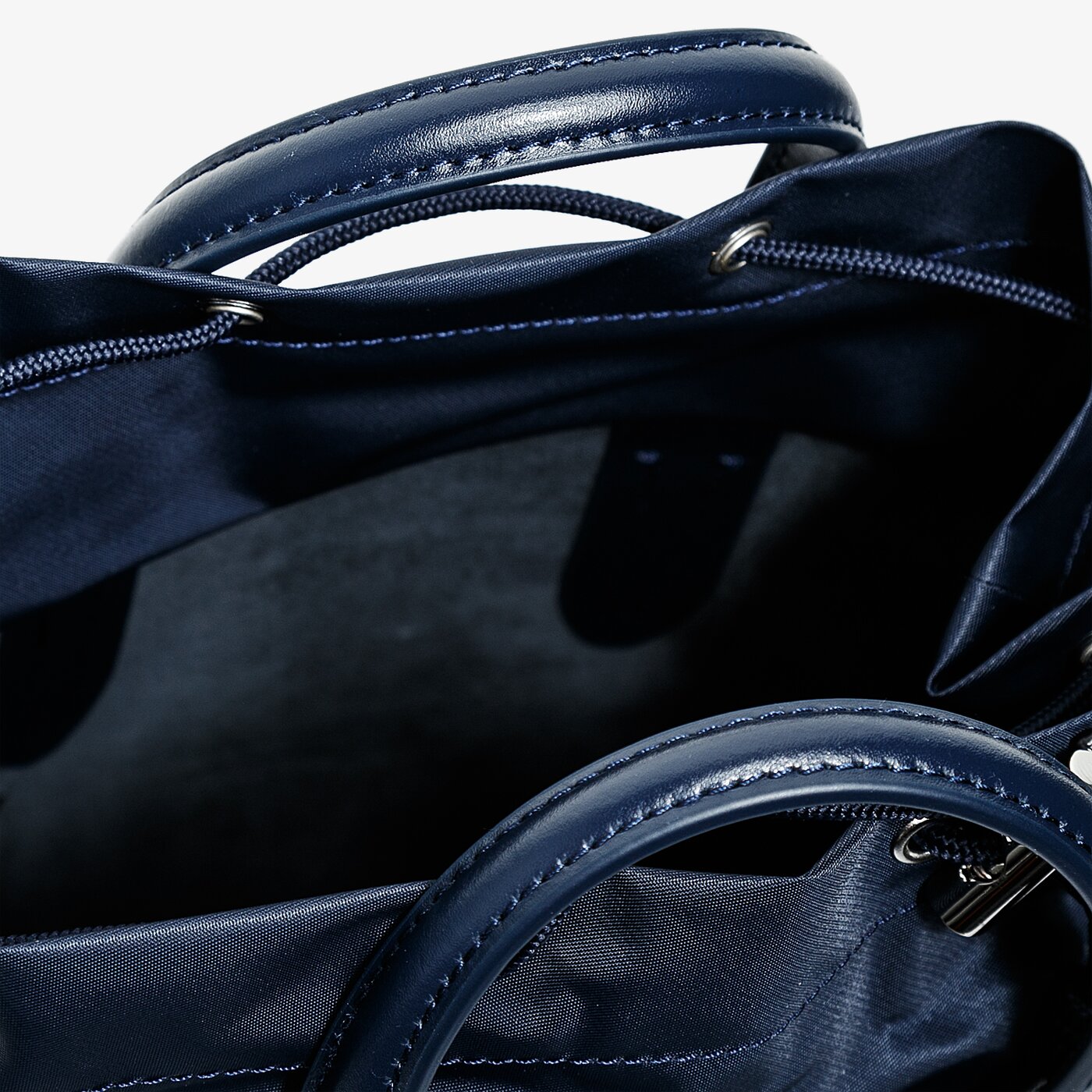 Damska torebka LACOSTE TOREBKA TOP HANDLE BAG nf3224apf91 kolor granatowy