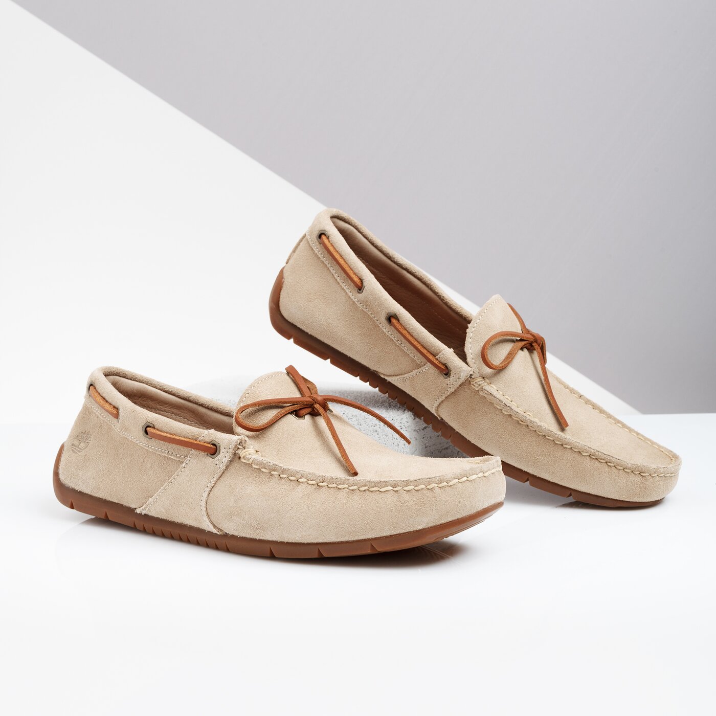 Męskie mokasyny TIMBERLAND LEMANS GENT DRIVR MOC BOAT tb0a245n2831 kolor beżowy