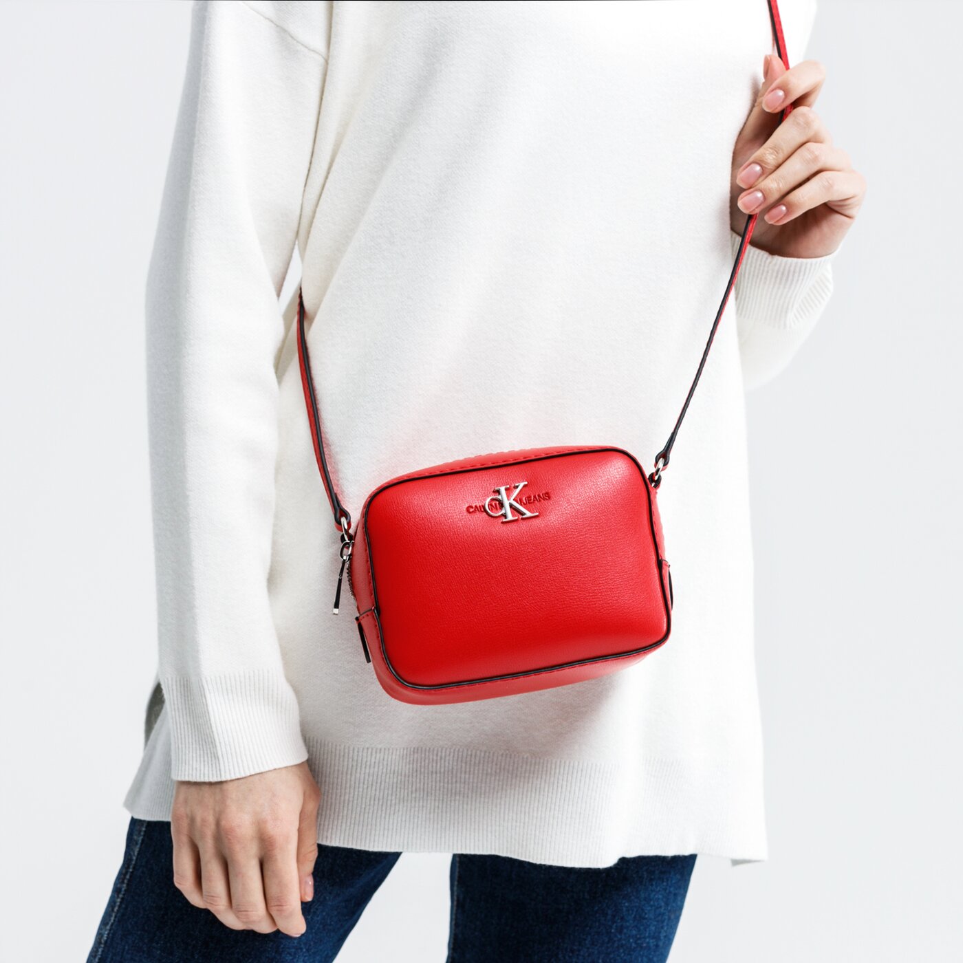 Damska torebka CALVIN KLEIN TOREBKA MONO HARDWARE CAMERA BAG k60k606567xa9 kolor czerwony