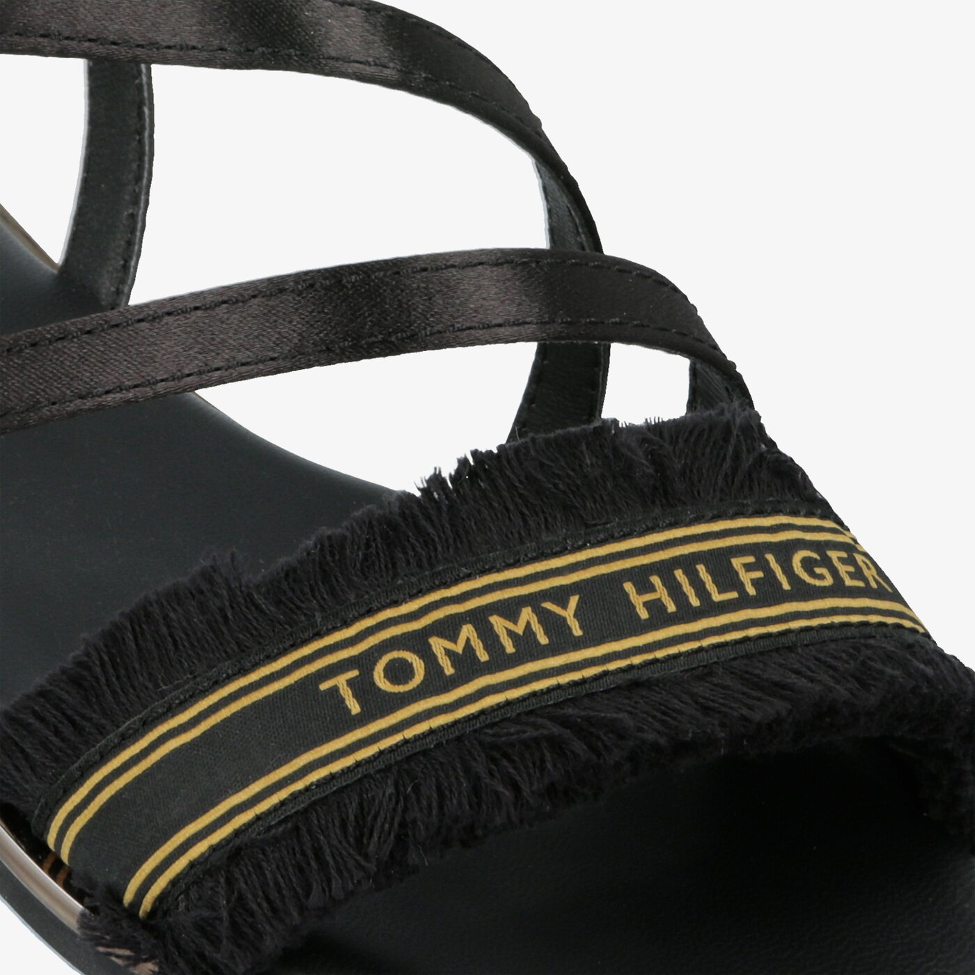 Damskie sandały TOMMY HILFIGER FEMININE SATIN FLAT SANDAL fw0fw04162990 kolor czarny