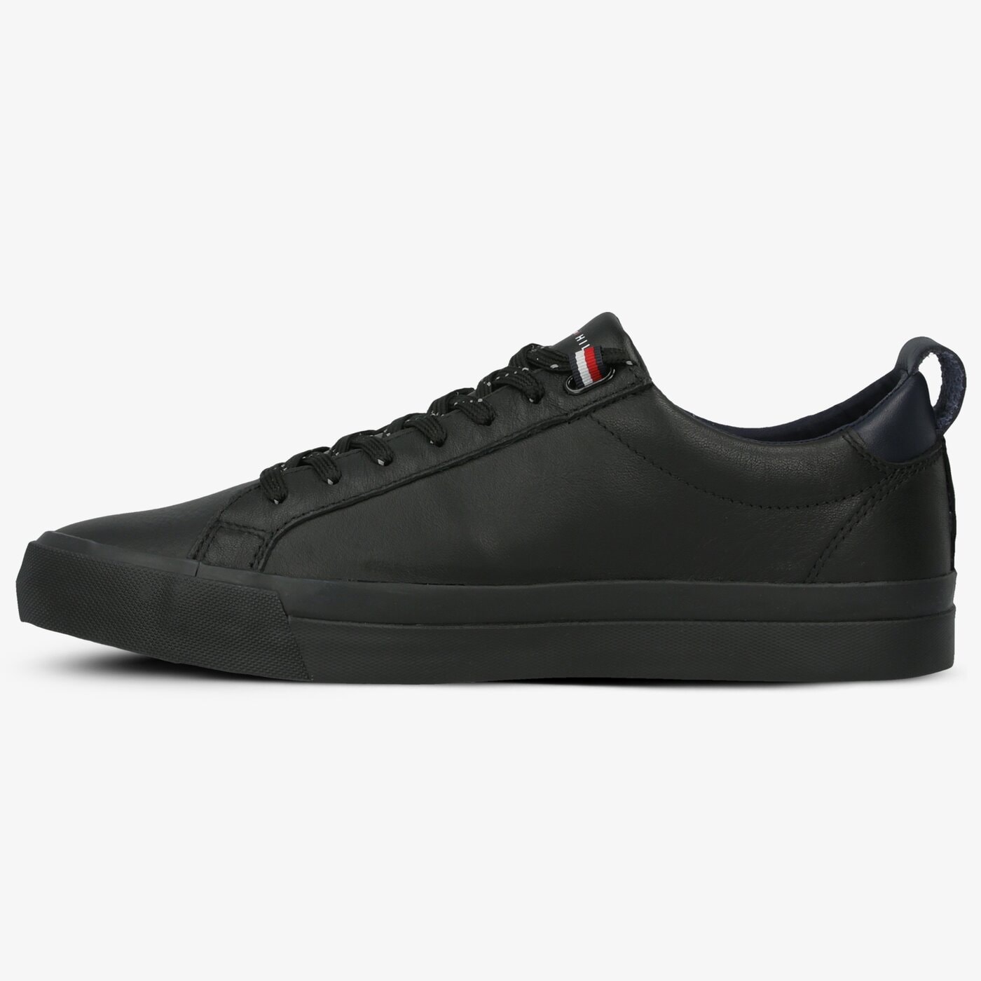 Męskie trampki TOMMY HILFIGER FLAG DETAIL LEATHER SNEAKER fm0fm02576bds kolor czarny