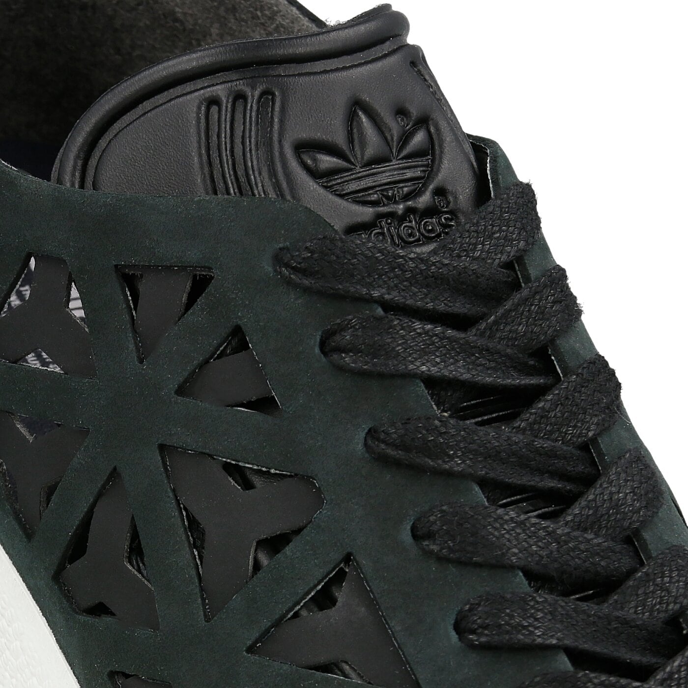 Damskie sneakersy (buty) ADIDAS GAZELLE CUTOUT W by2959 kolor czarny