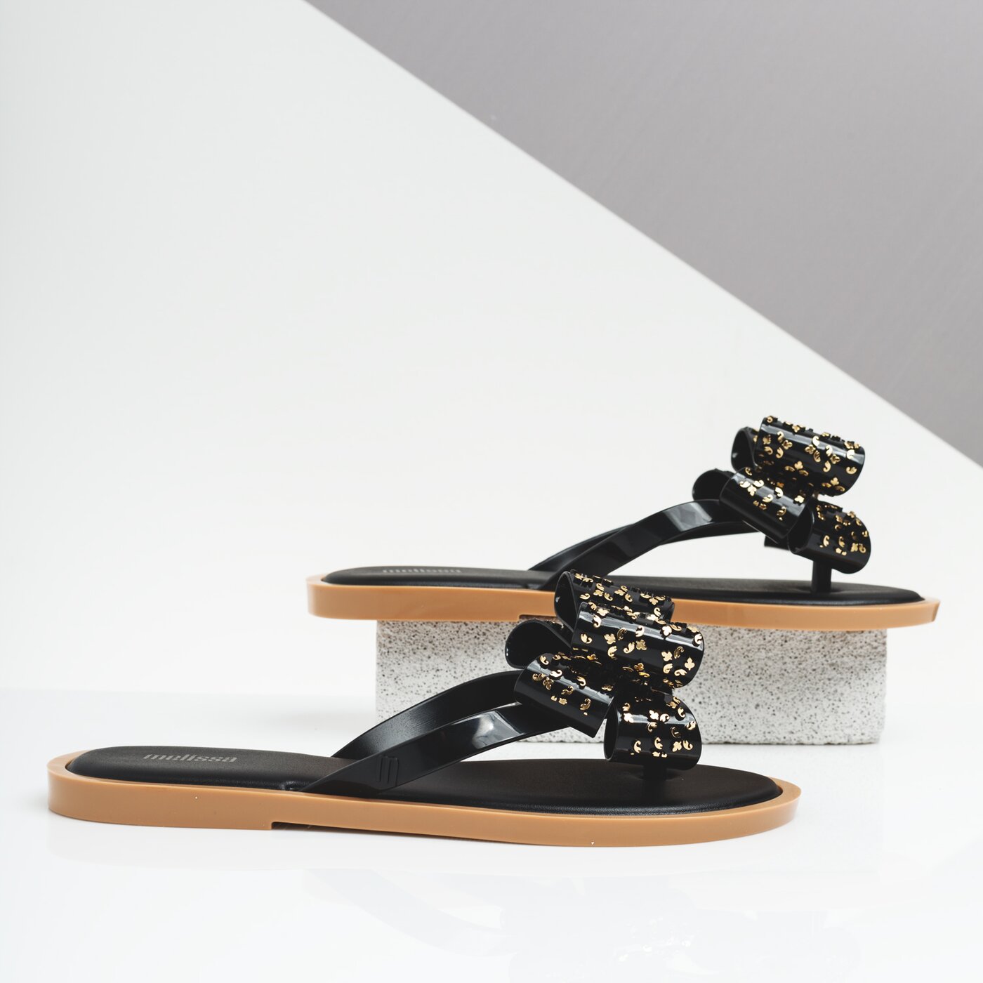 Damskie klapki MELISSA FLIP FLOP SWEET AD. 3244751496 kolor czarny