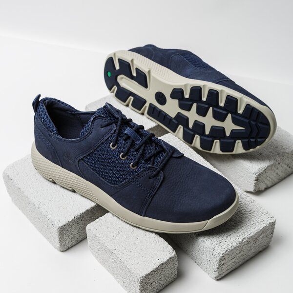 Dziecięce sneakersy (buty) TIMBERLAND FLYROAM L/F OXFORD a1sgq kolor granatowy