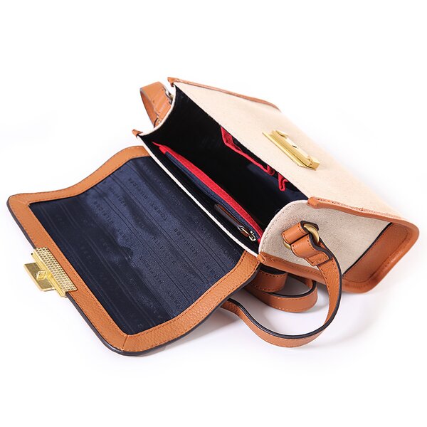 TOMMY HILFIGER TORBA EDIE CROSSOVER bw56923133950 kolor brązowy