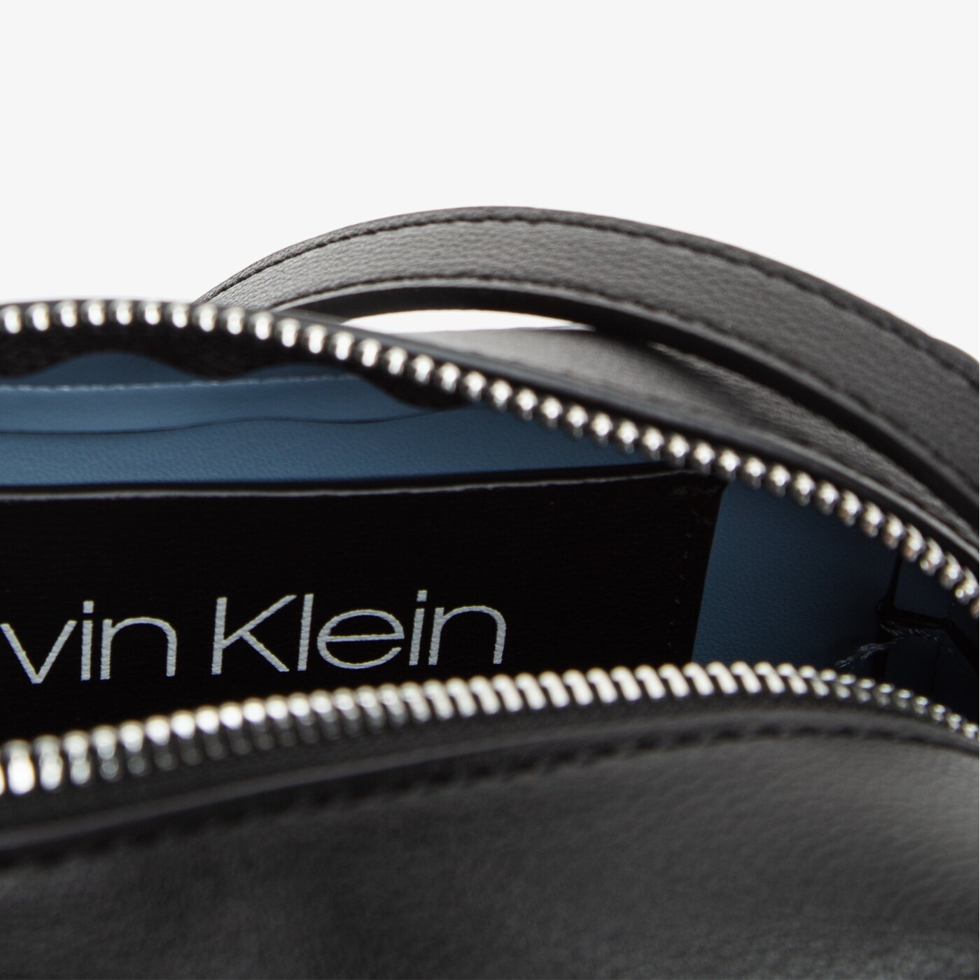 Damska torebka CALVIN KLEIN TOREBKA CK MUST PSP20 CAMERABAG k60k606182bds kolor czarny