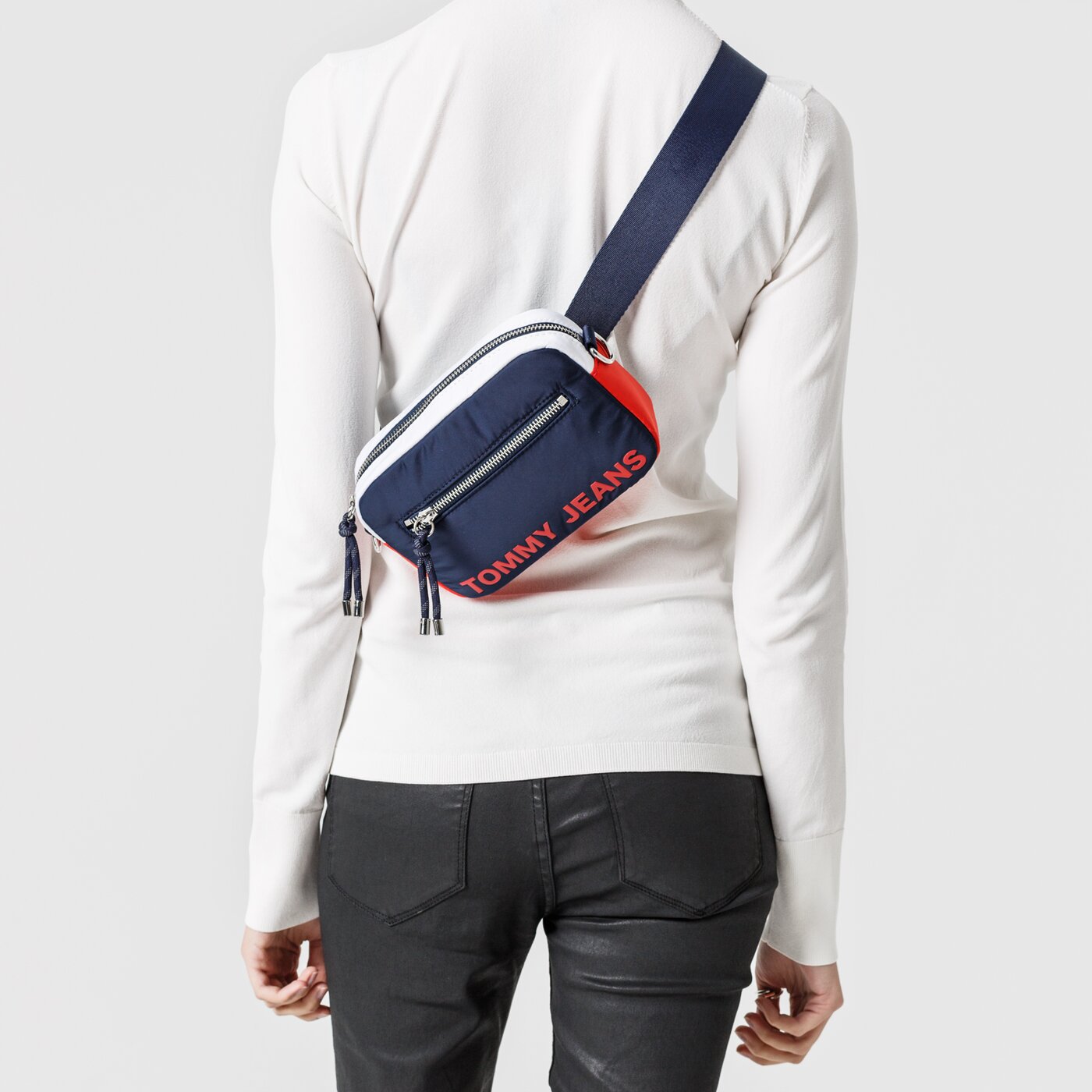 Damska nerka / saszetka TOMMY HILFIGER TOREBKA TJW ITEM CROSSOVER RWB aw0aw071500i1 kolor granatowy