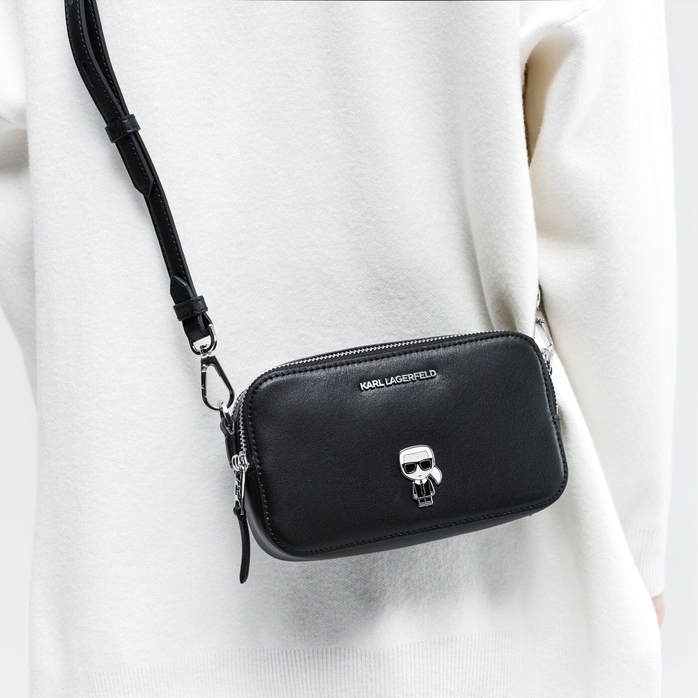 Damska torebka KARL LAGERFELD TOREBKA IKONIC 201w3099999 kolor czarny