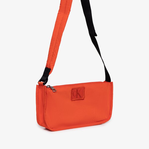 Damska torebka CALVIN KLEIN TOREBKA CITY NYLON SHOULDER k60k610059s04 kolor pomarańczowy