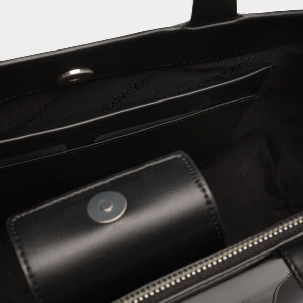 Damska torebka CALVIN KLEIN TOREBKA CK SET TOTE MEDIUM k60k611077bax kolor czarny