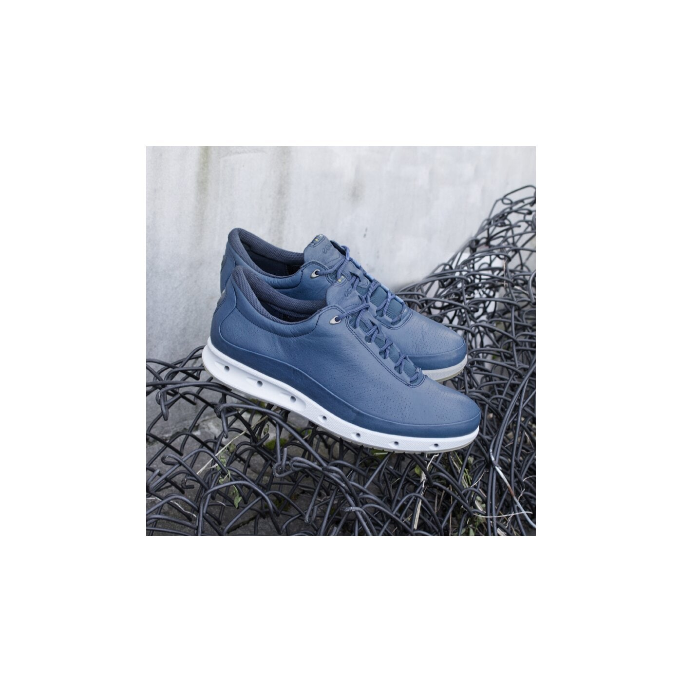 Męskie buty za kostkę ECCO O2 83130401086 kolor granatowy