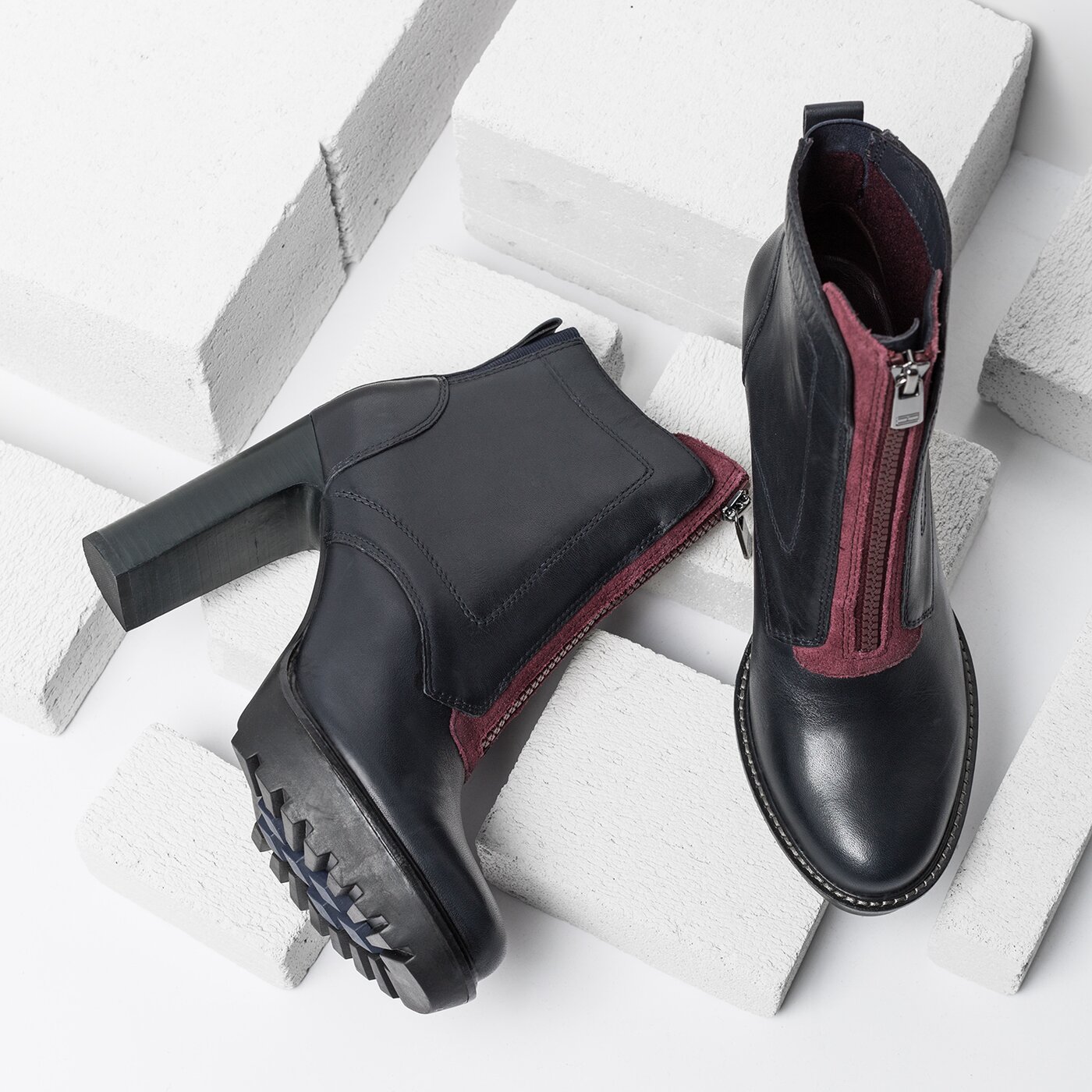 Damskie botki / sztyblety TOMMY HILFIGER ILEEN 20A fw0fw01540403 kolor granatowy