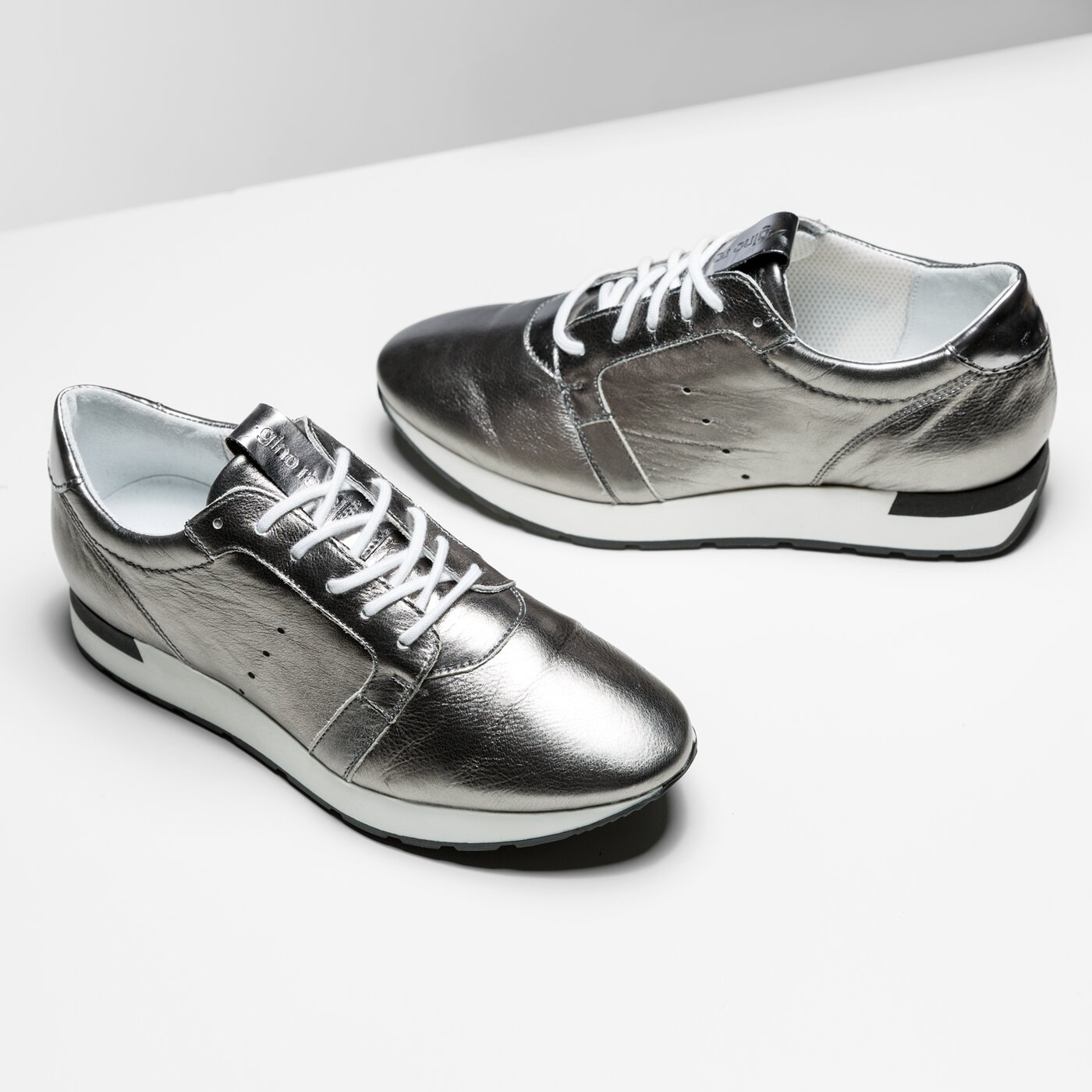 Damskie sneakersy (buty) GINO ROSSI SEIKO dph298v3300280400t kolor srebrny