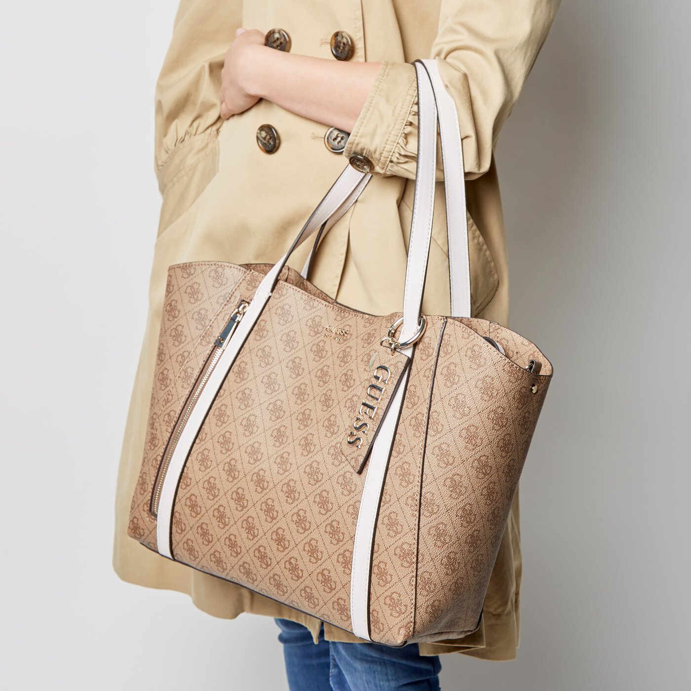 Damska torebka GUESS TOREBKA NAYA TRAP TOTE hwbl7881230lts kolor multicolor