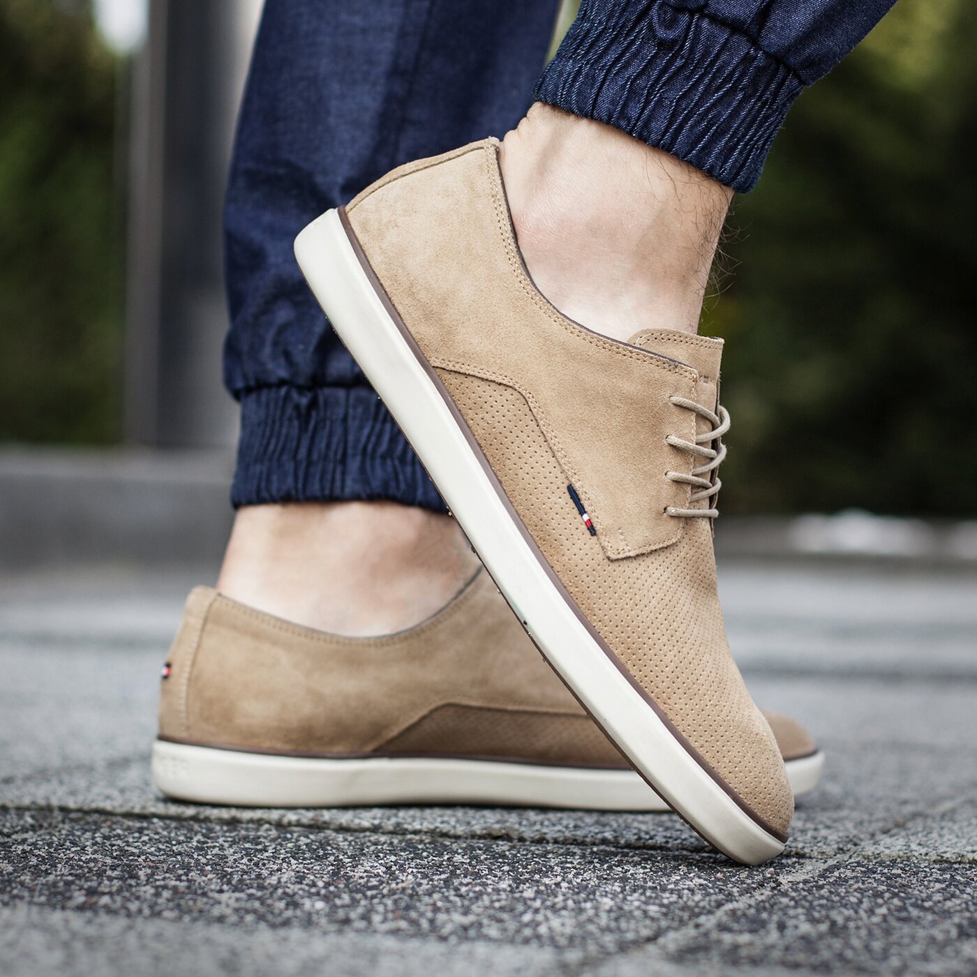 Męskie półbuty TOMMY HILFIGER G2285EORGE 1B1 fm56820602102 kolor beżowy