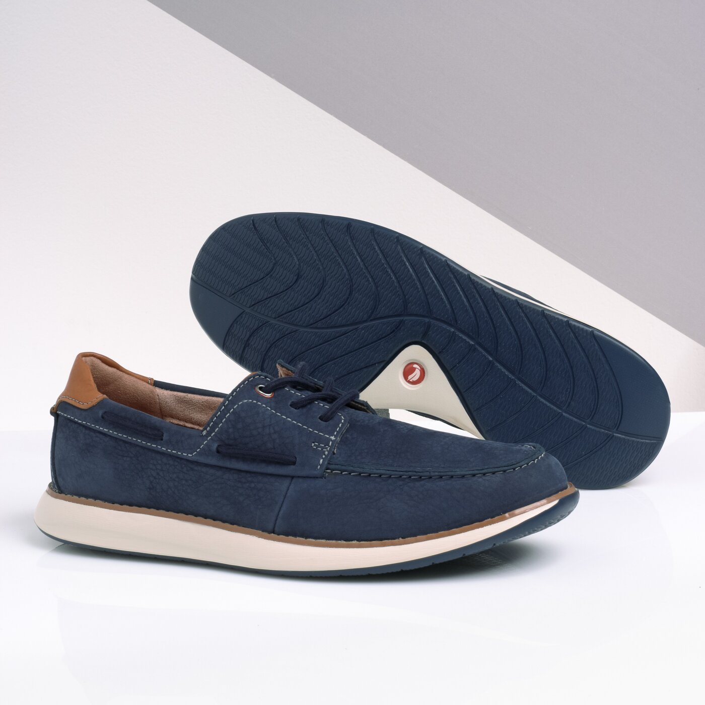 Męskie półbuty CLARKS UN PILOT LACE 26142939 kolor granatowy