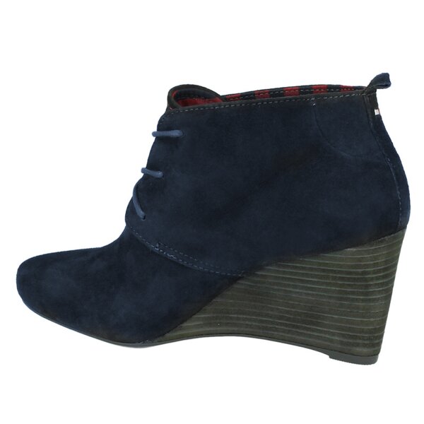 Damskie buty za kostkę TOMMY HILFIGER BELLA 3  fw56815853403 kolor granatowy