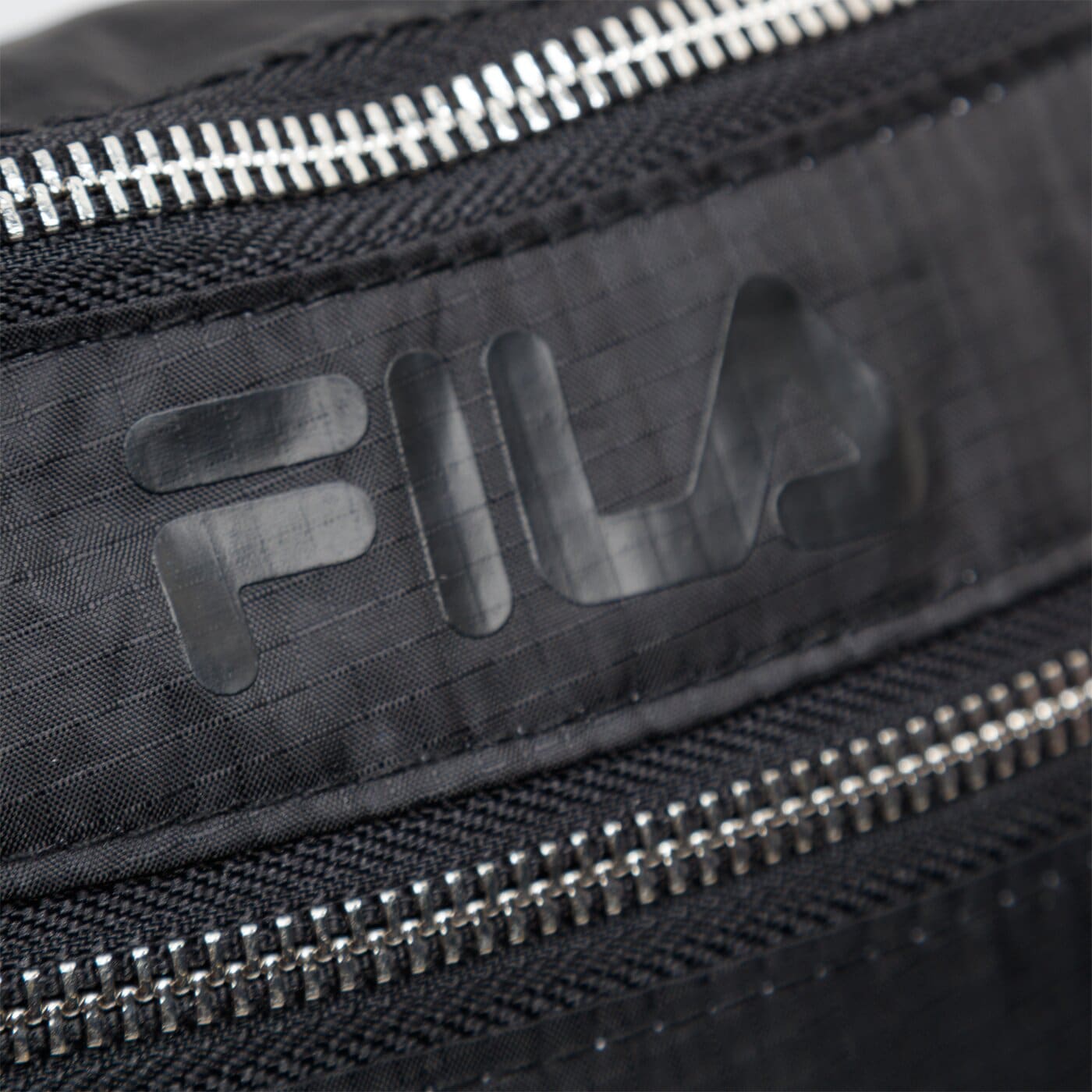 Damska nerka / saszetka FILA TORBA LIGHT RIPSTOP DOUBLE ZIPPER WAISTBAG 685177002 kolor szary