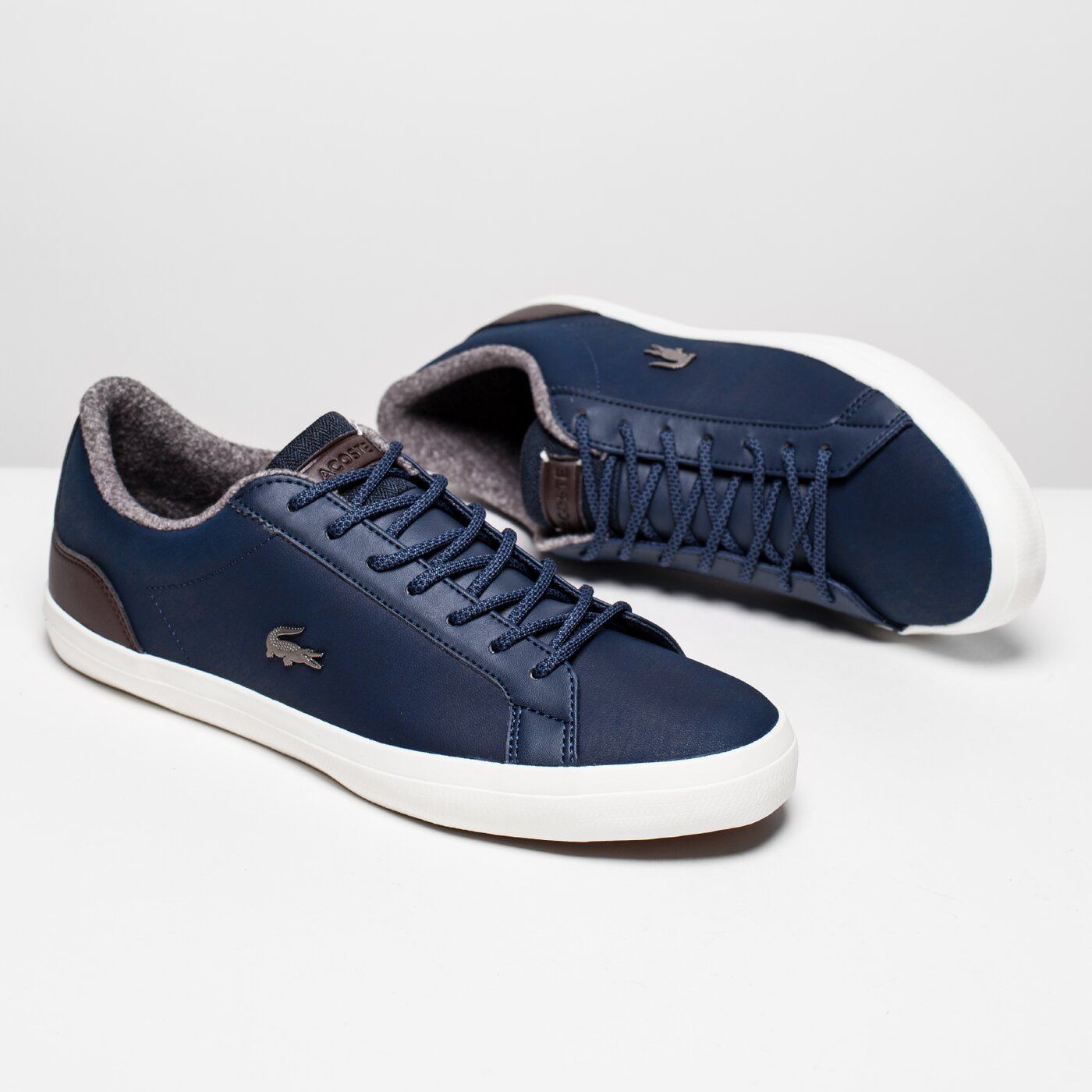 Męskie trampki LACOSTE LEROND 318 2 736cam00472q8 kolor granatowy