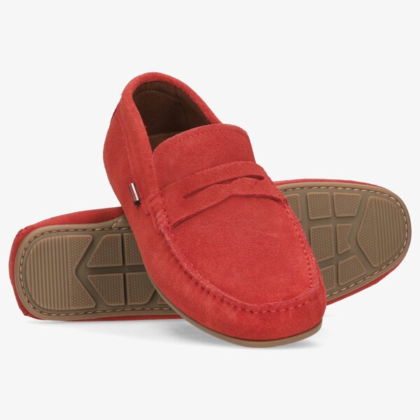 Męskie półbuty TOMMY HILFIGER CLASSIC SUEDE DRIVER fm0fm02725xng kolor czerwony