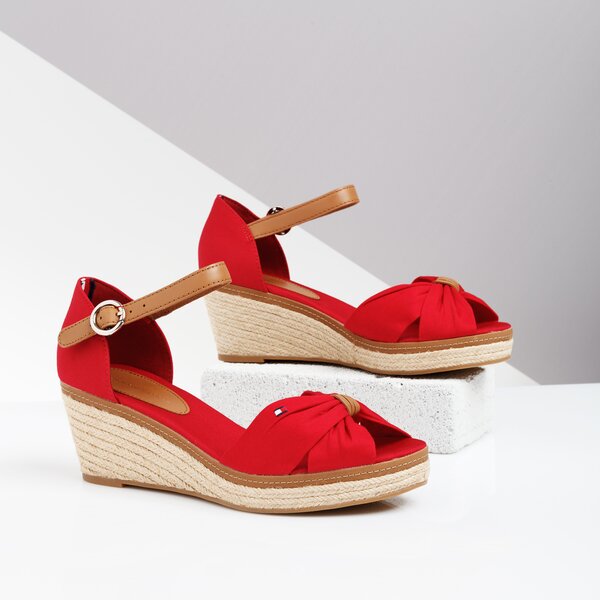Damskie sandały TOMMY HILFIGER ELBA 40D ICONIC ELBA SANDAL fw0fw00906611 kolor czerwony