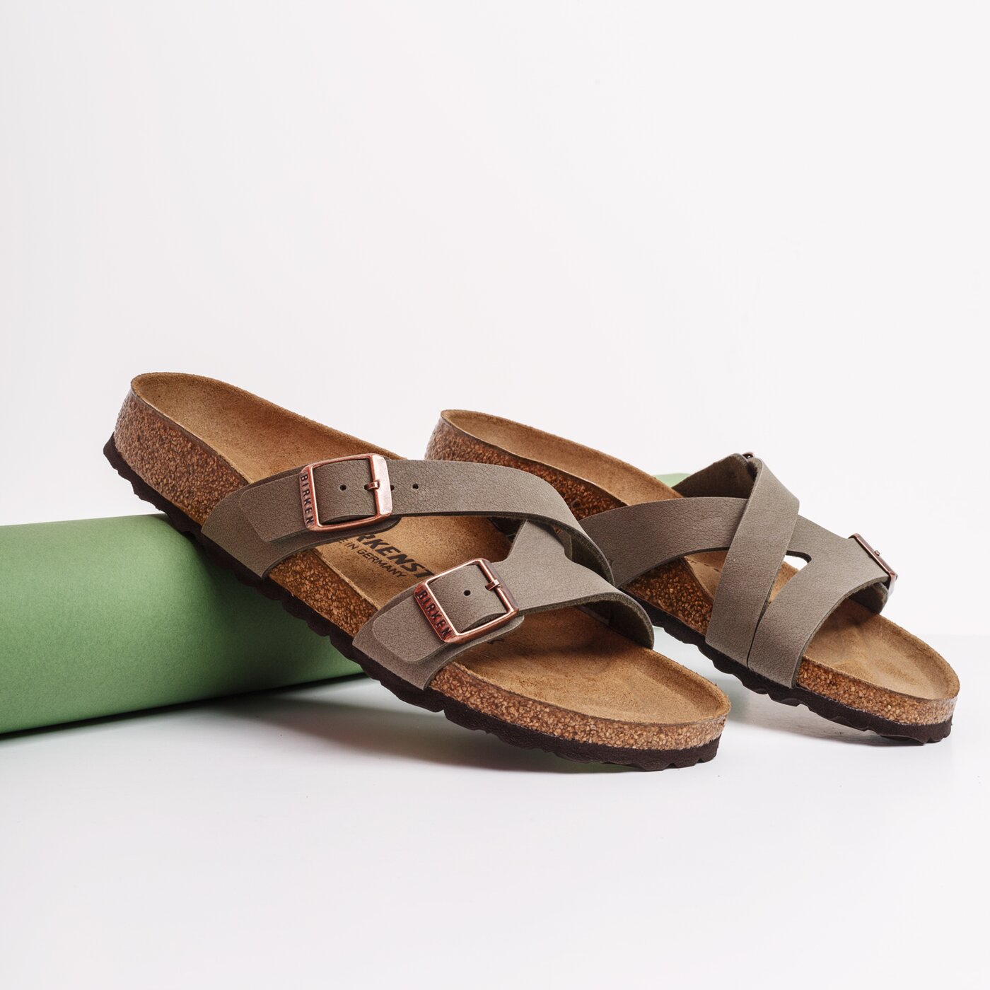 Damskie klapki BIRKENSTOCK YAO 1016351 kolor brązowy