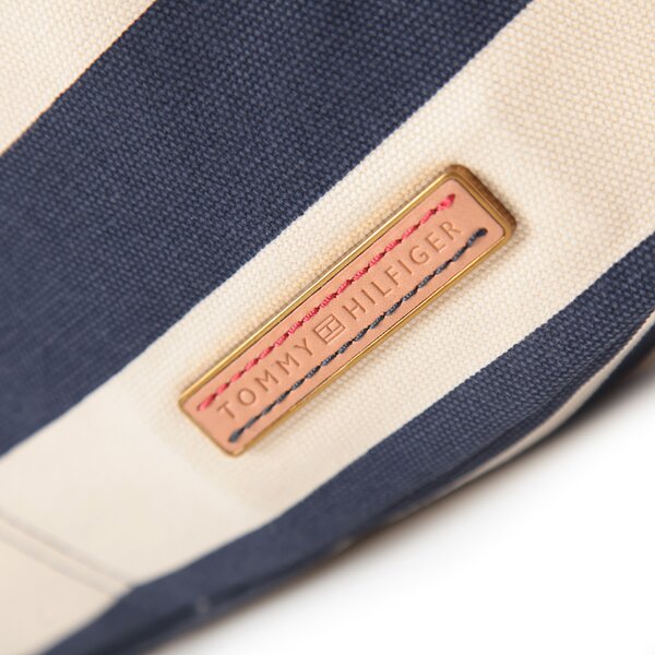 TOMMY HILFIGER TORBA CAS PORTLAND BACKPACK bw56927392498 kolor granatowy