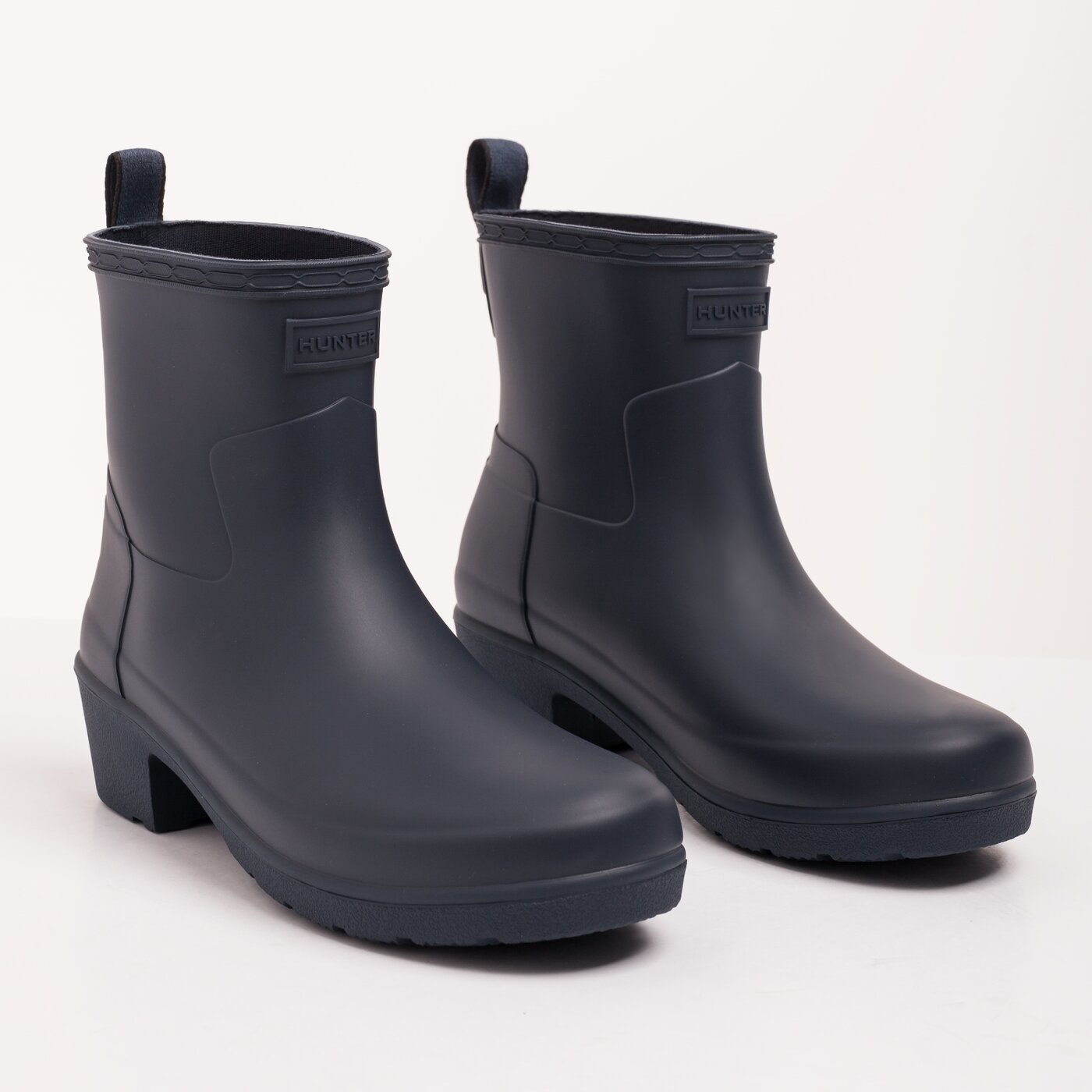 Damskie kalosze (buty gumowe) HUNTER REFINED LOW HEEL ANKLE BOOT wfs2014rma-nvy kolor granatowy
