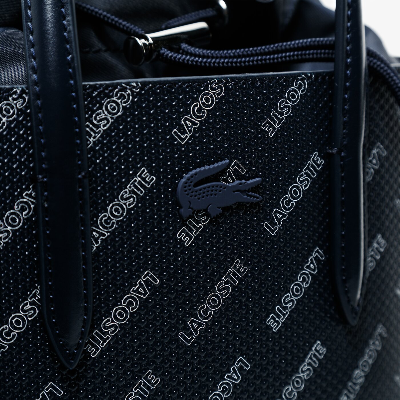 Damska torebka LACOSTE TOREBKA TOP HANDLE BAG nf3224apf91 kolor granatowy